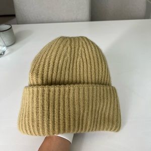 Ribbed Knit Hat 100% Cashmere